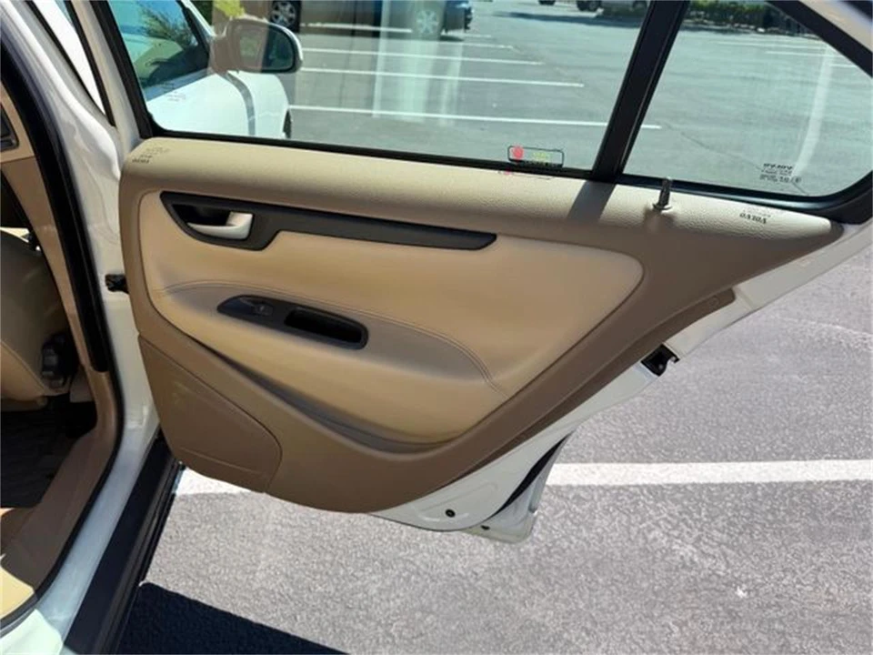 2001 Volvo S60 1st Gen - Image 26 of 31
