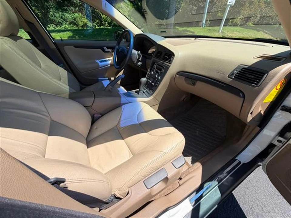 2001 Volvo S60 1st Gen - Image 24 of 31