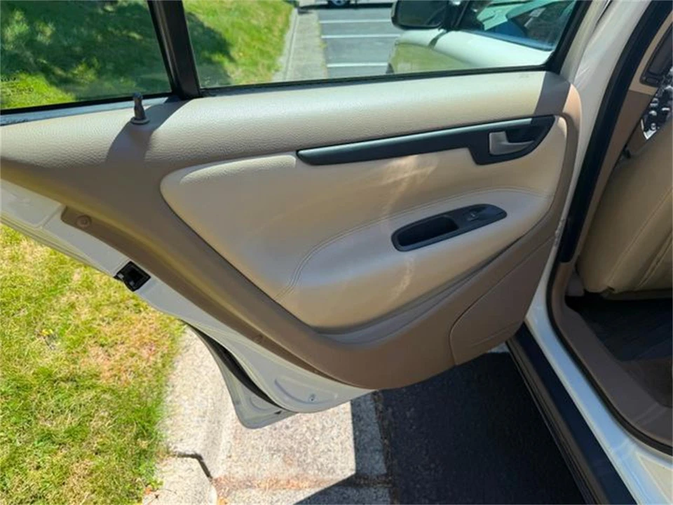 2001 Volvo S60 1st Gen - Image 20 of 31