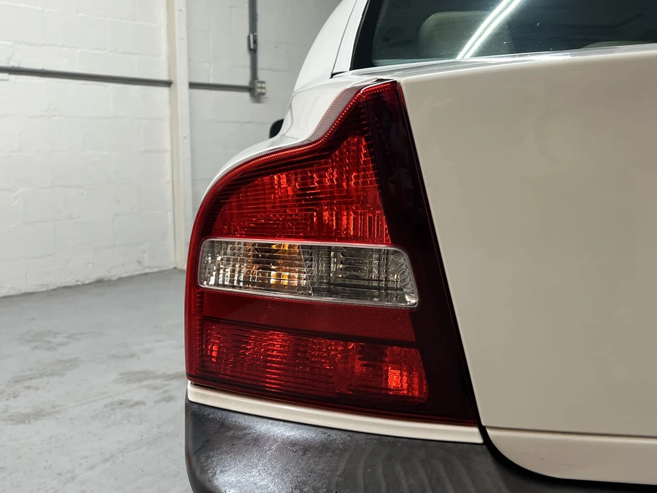 2001 Volvo S80 1st Gen - Image 26 of 31
