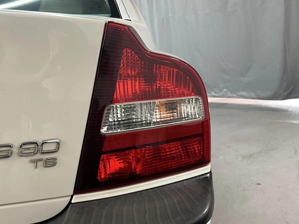 2001 Volvo S80 1st Gen - Image 27 of 31