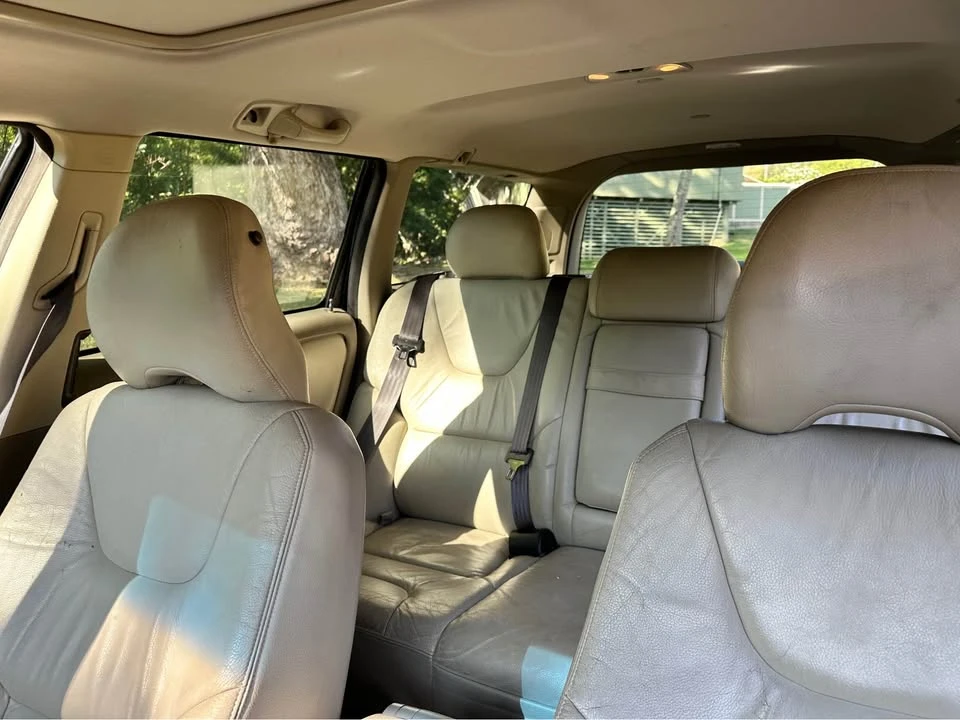 2001 Volvo V70 2nd Gen - Image 11 of 13