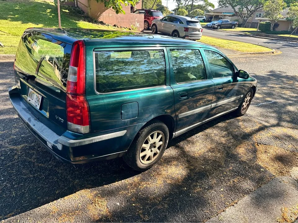 2001 Volvo V70 2nd Gen - Image 4 of 13