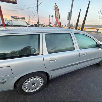2001 Volvo V70 2.5T