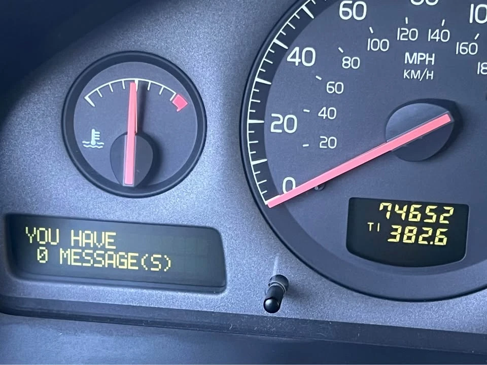 2001 Volvo V70 2nd Gen - Image 10 of 19