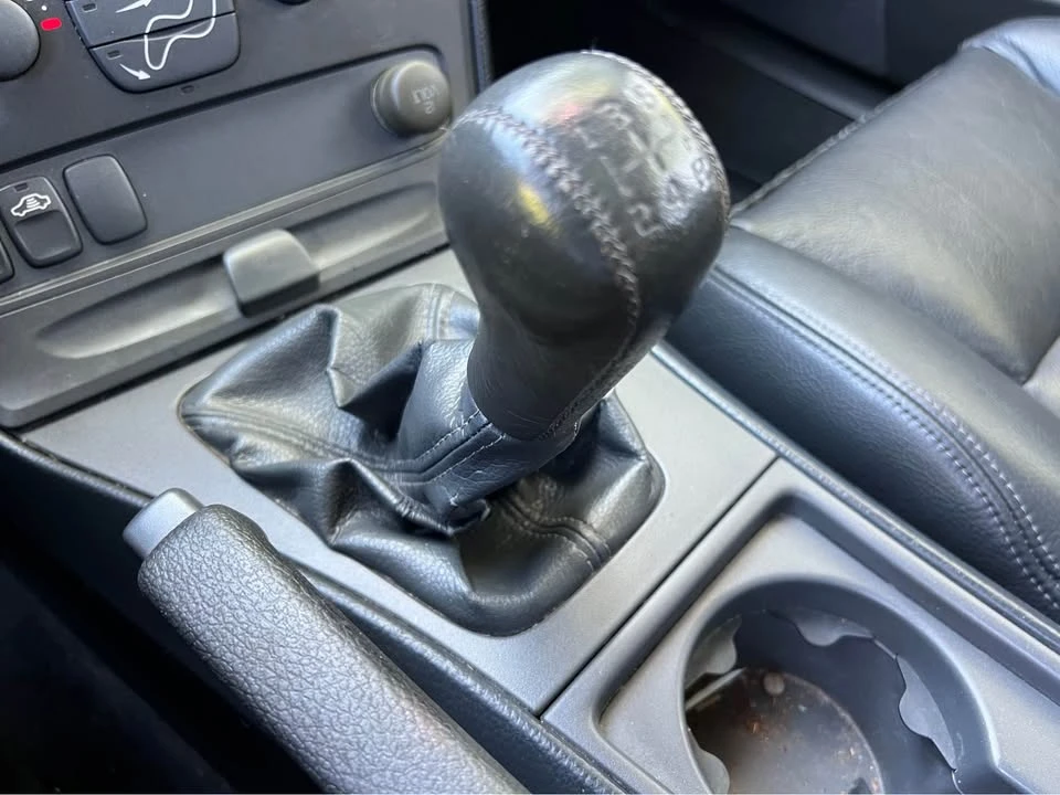 2001 Volvo V70 2nd Gen - Image 12 of 19