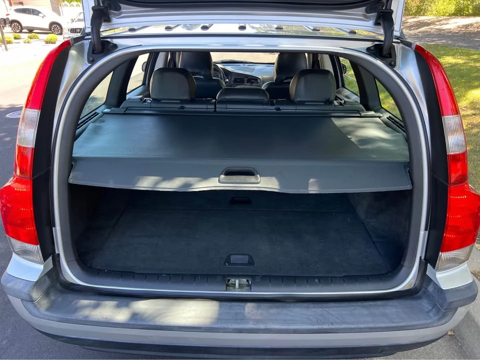 2001 Volvo V70 2nd Gen - Image 17 of 19