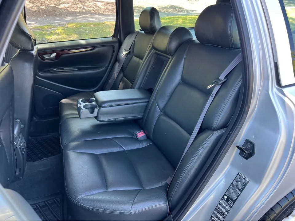 2001 Volvo V70 2nd Gen - Image 8 of 19