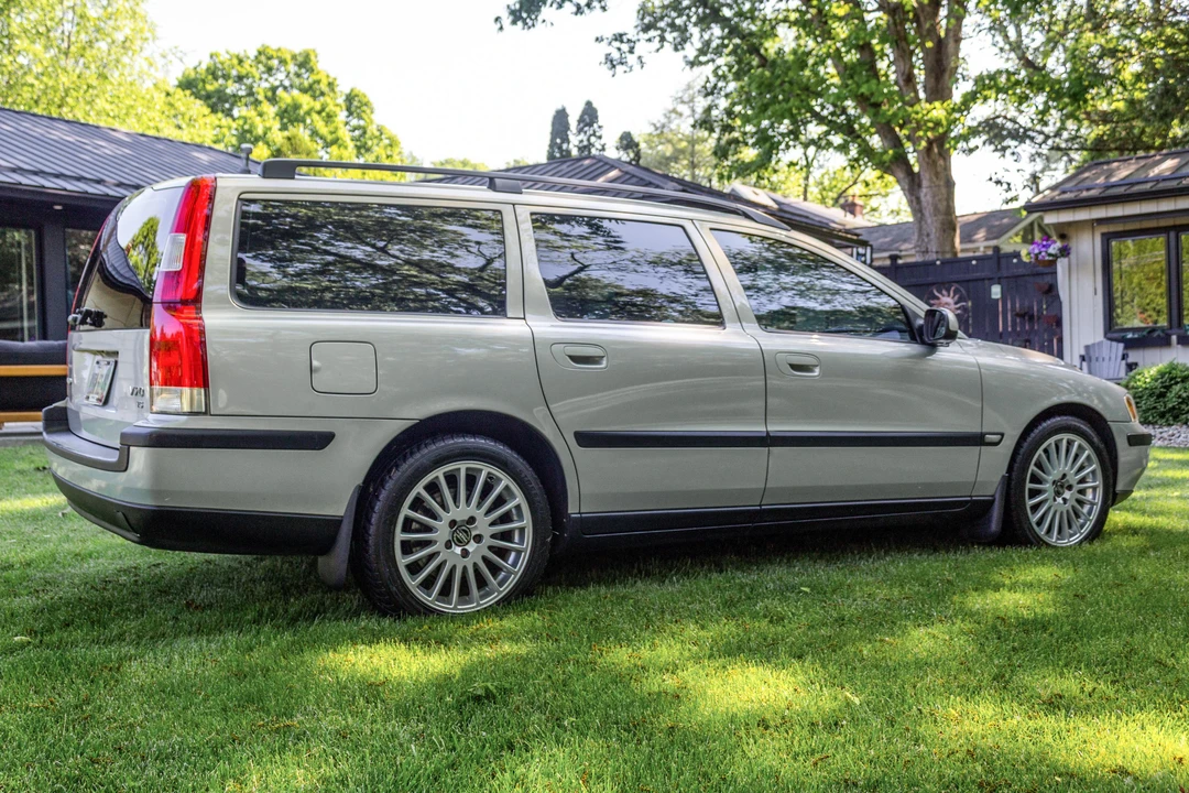 2001 Volvo V70 2nd Gen - Image 8 of 31