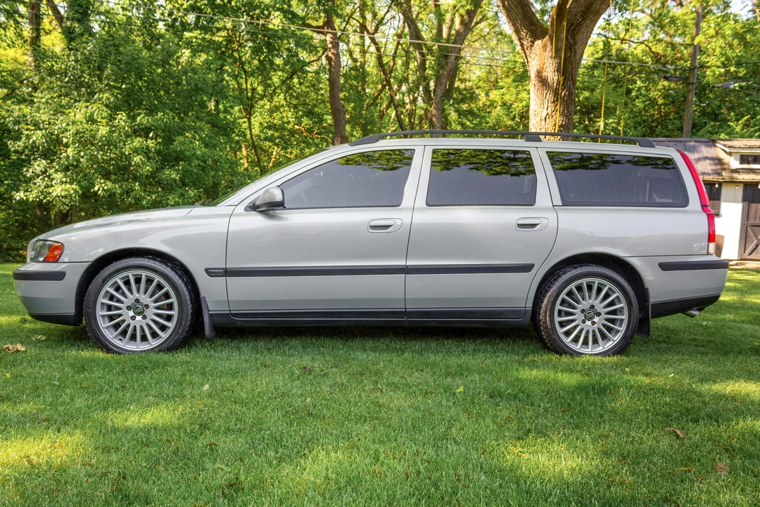 2001 Volvo V70 2nd Gen - Image 7 of 31