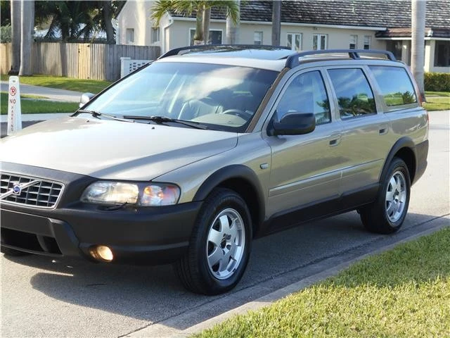 2001 Volvo V70 XC 1st Gen - Image 5 of 12