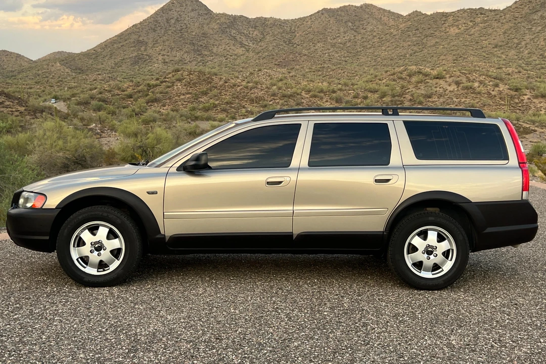 2001 Volvo V70 XC/XC70 2nd Gen - Image 4 of 31
