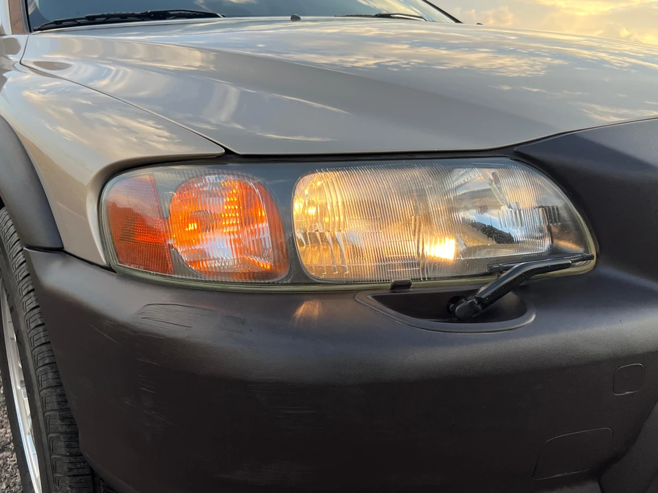 2001 Volvo V70 XC/XC70 2nd Gen - Image 13 of 31