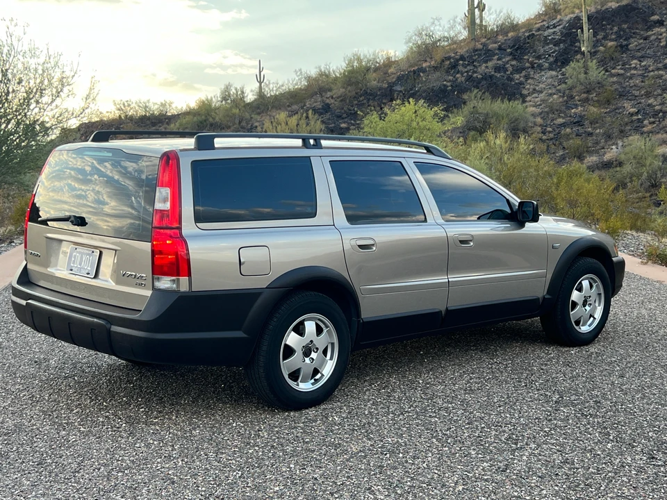2001 Volvo V70 XC/XC70 2nd Gen - Image 9 of 31