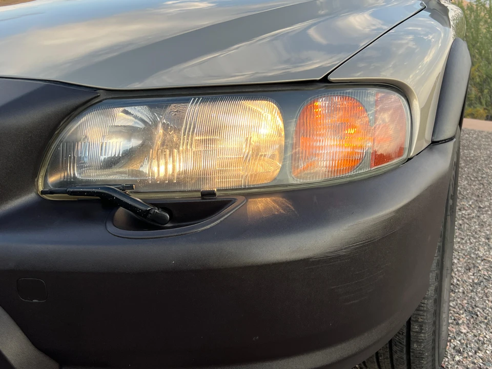 2001 Volvo V70 XC/XC70 2nd Gen - Image 16 of 31