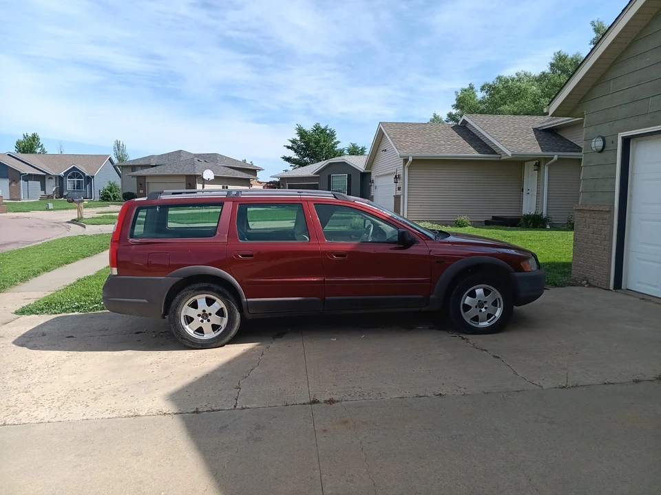2001 Volvo V70 XC/XC70 2nd Gen - Image 5 of 7