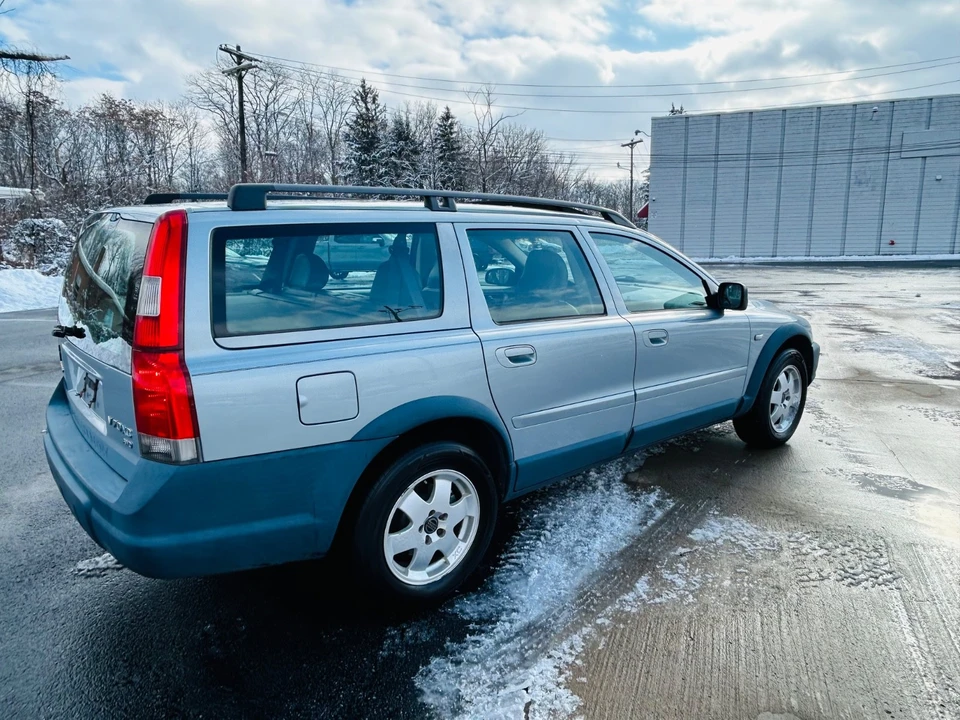2001 Volvo V70 XC 1st Gen - Image 8 of 21