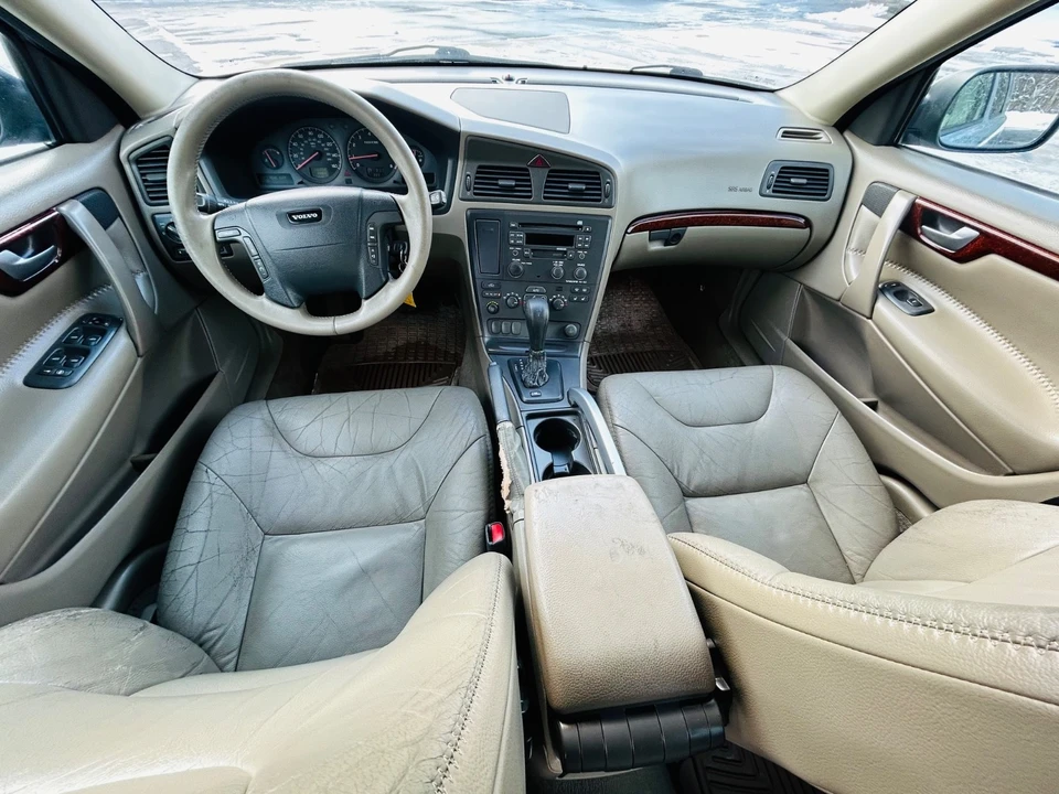 2001 Volvo V70 XC 1st Gen - Image 6 of 21