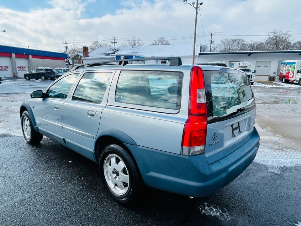 2001 Volvo V70 XC 1st Gen - Image 11 of 21