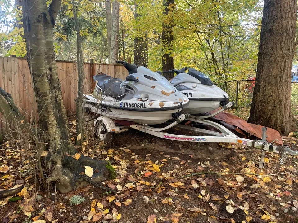 2001 Yamaha - Image 2 of 3