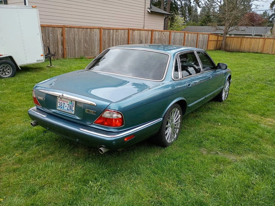 2001 Jaguar X308 XJ - Image 3 of 6