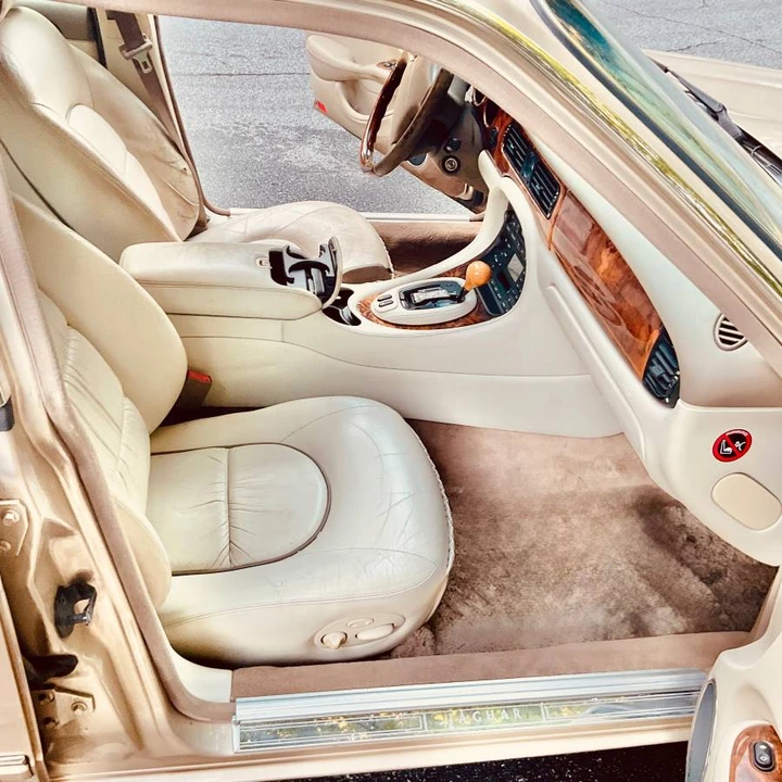 2001 Jaguar X308 XJ - Image 10 of 14