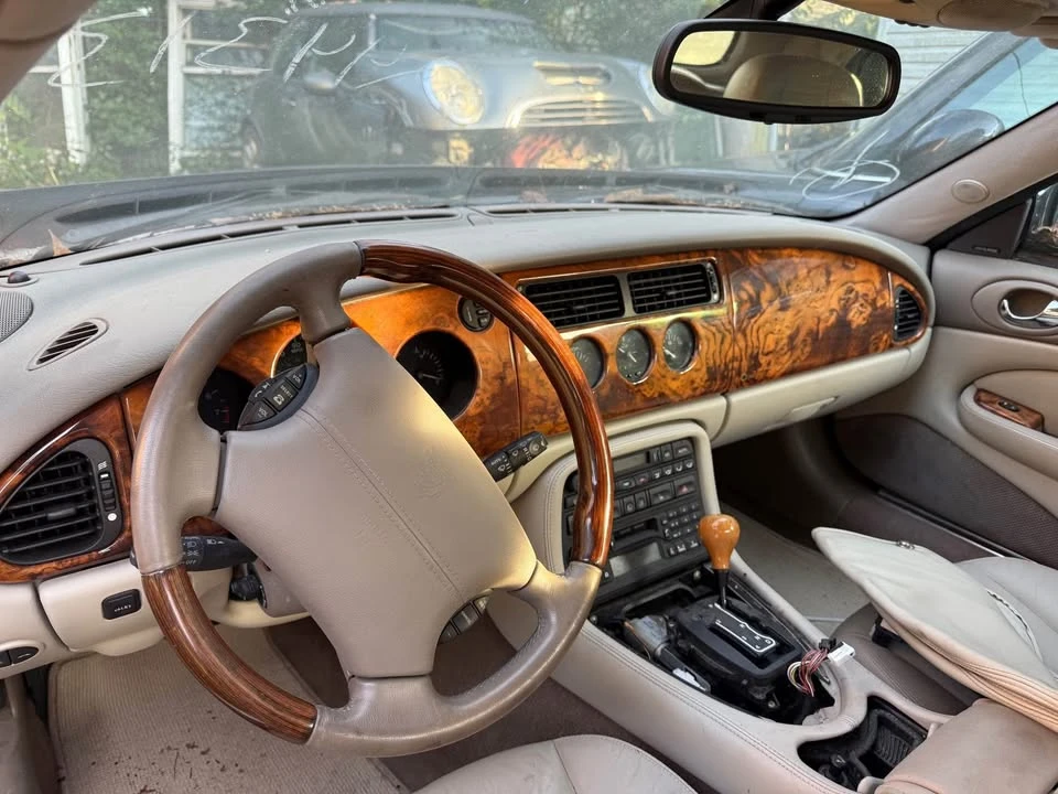 2001 Jaguar X100 XK8 - Image 5 of 7