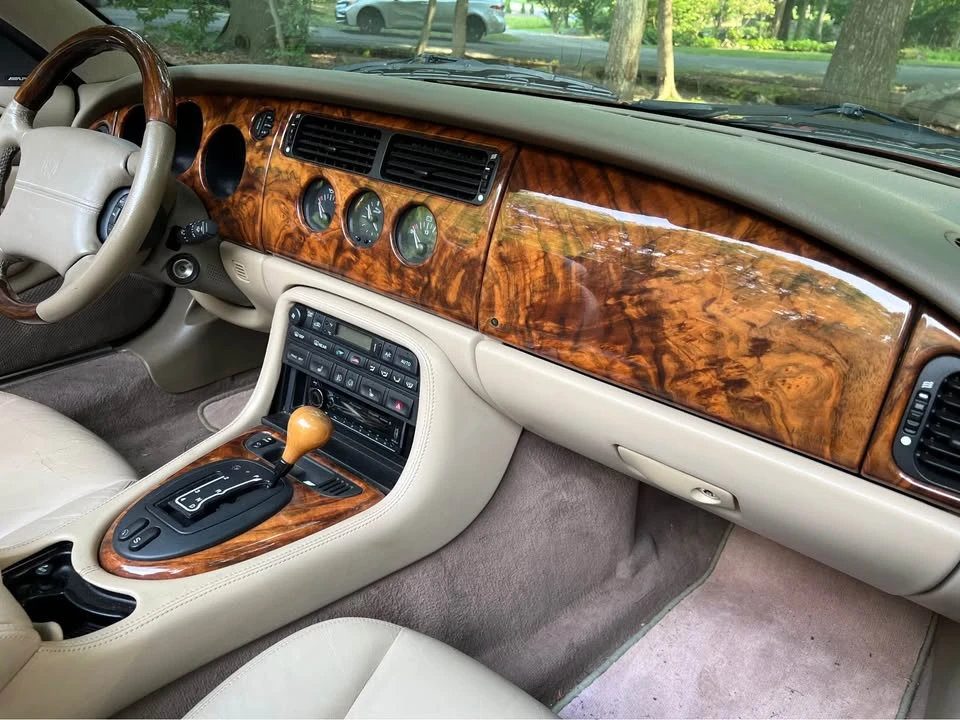 2001 Jaguar X100 XK8 - Image 3 of 7