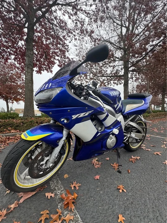2001 Yamaha YZF - Image 8 of 9