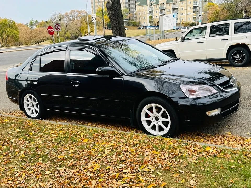 2001 Acura EL - Image 2 of 9