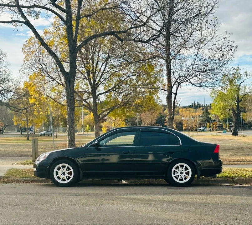 2001 Acura EL - Image 4 of 9