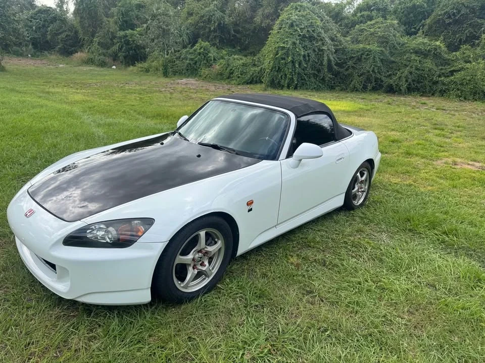 2001 Honda AP1 S2000 - Image 2 of 10