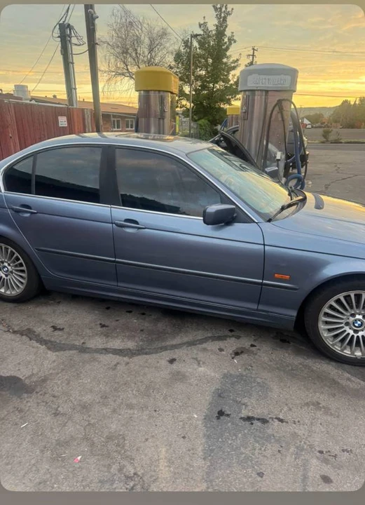 2001 BMW E46 330i & 330Ci - Image 2 of 5