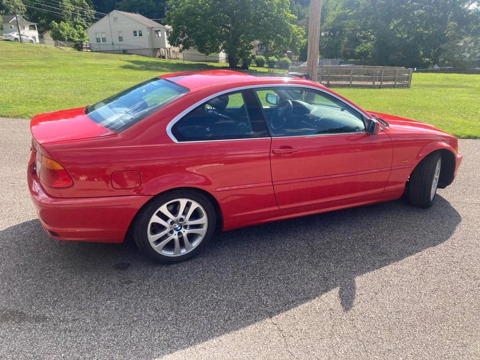 2001 BMW E46 330i & 330Ci - Image 5 of 10