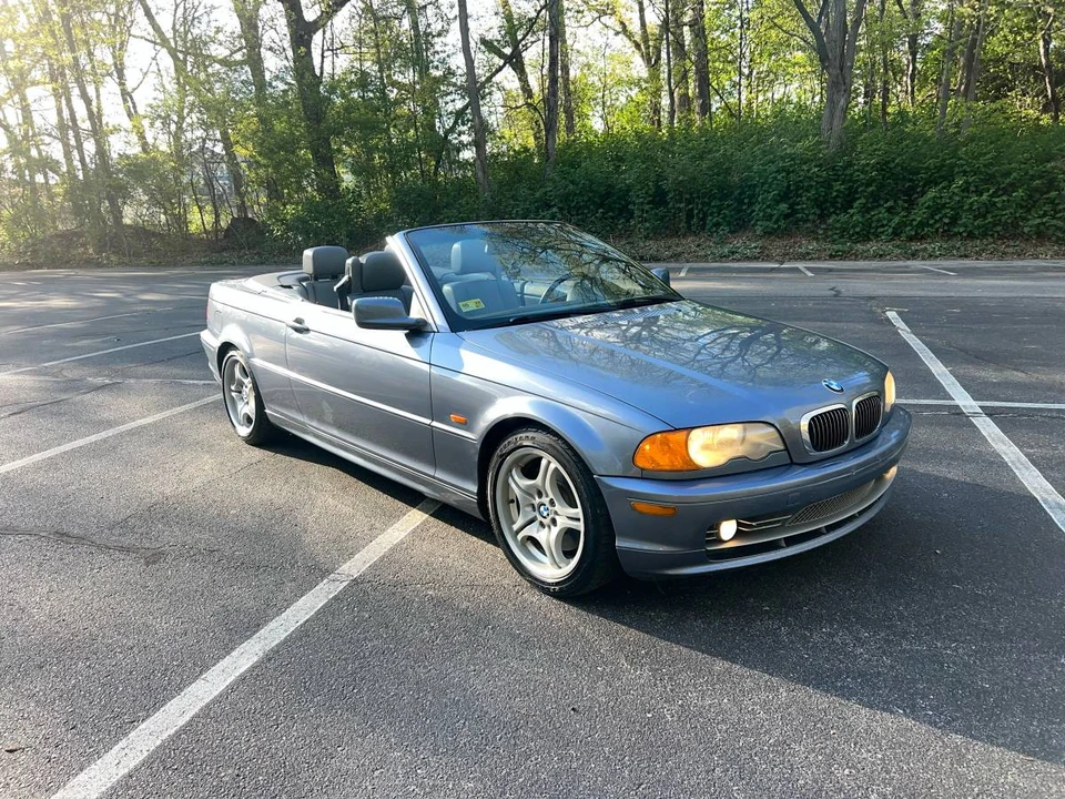 2001 BMW E46 330i & 330Ci - Image 2 of 10