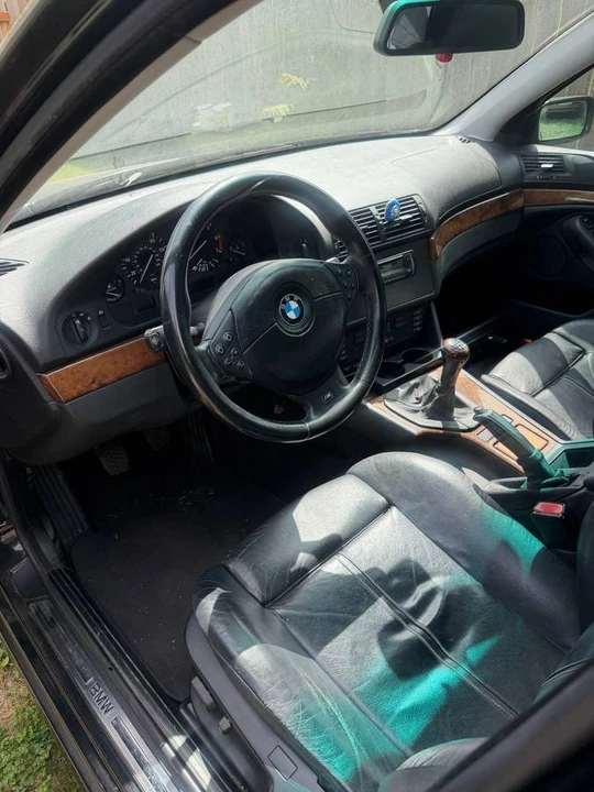 2001 BMW E39 540i - Image 3 of 5