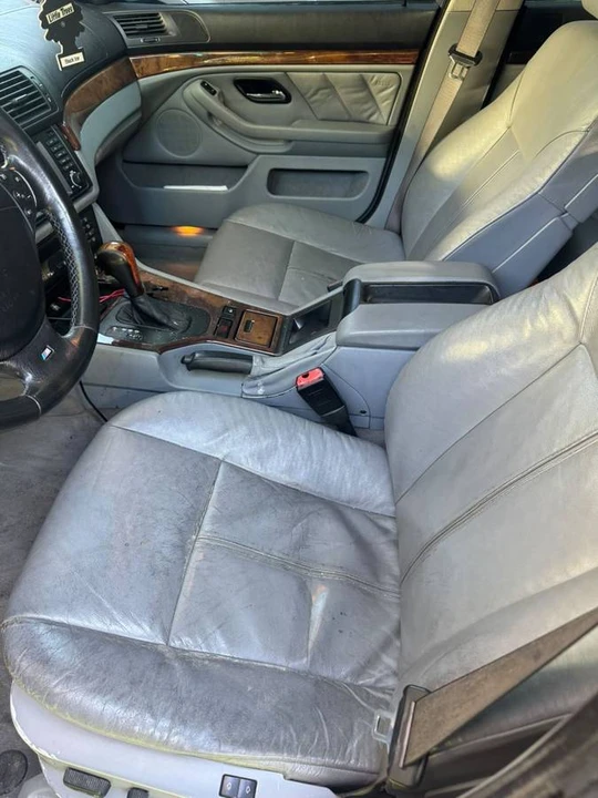 2001 BMW E39 540i - Image 3 of 5