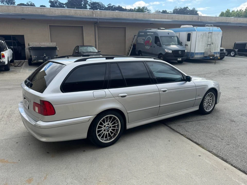 2001 BMW E39 540i - Image 4 of 10