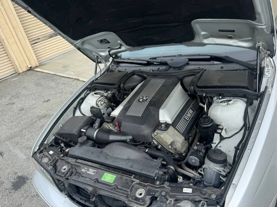 2001 BMW E39 540i - Image 10 of 10