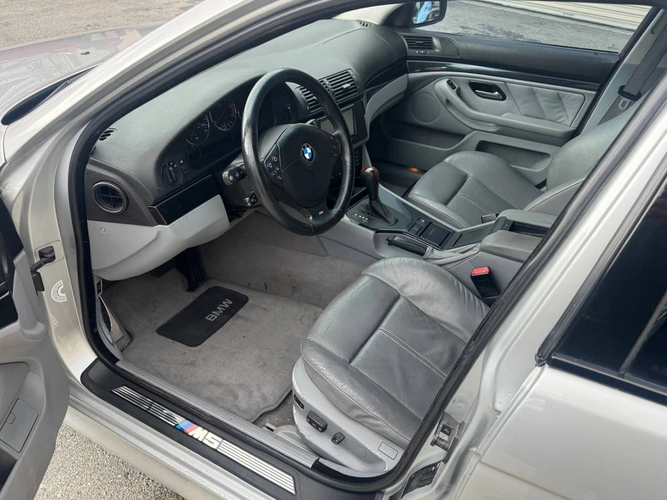 2001 BMW E39 540i - Image 7 of 10
