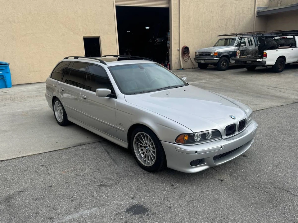 2001 BMW E39 540i - Image 3 of 10