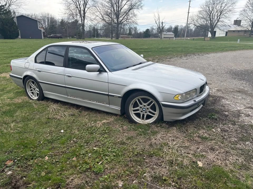 2001 BMW E38 7 Series - Image 2 of 3
