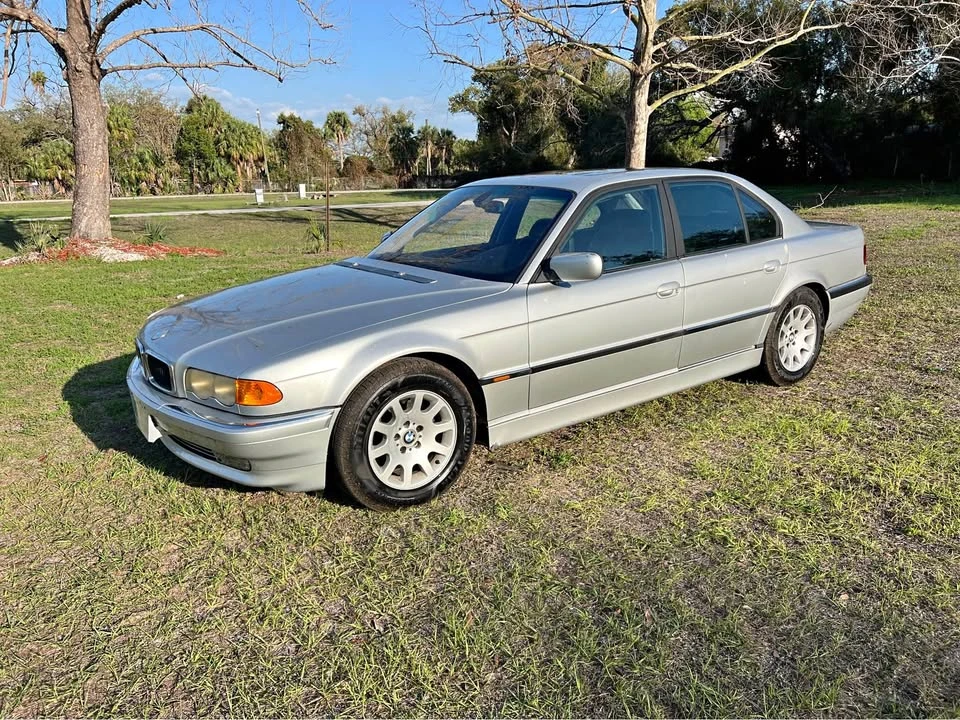 2001 BMW E38 7 Series - Image 2 of 10