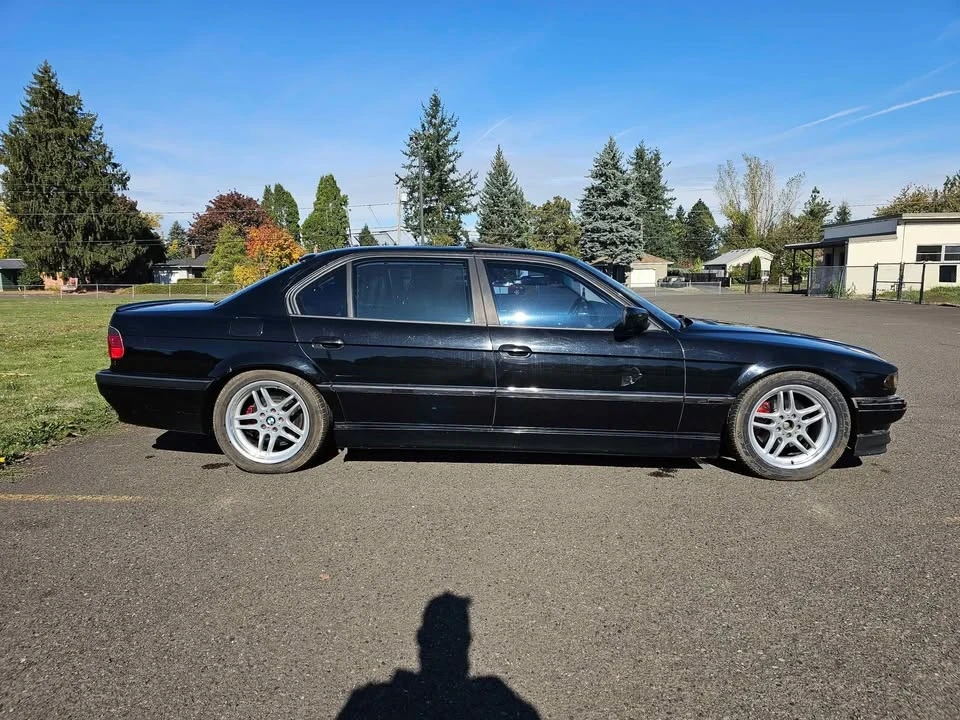 2001 BMW E38 7 Series - Image 2 of 10