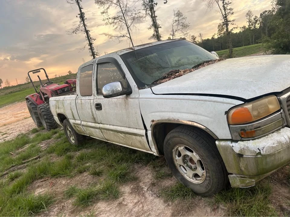 2001 GMC Sierra 2nd Gen - Image 3 of 3