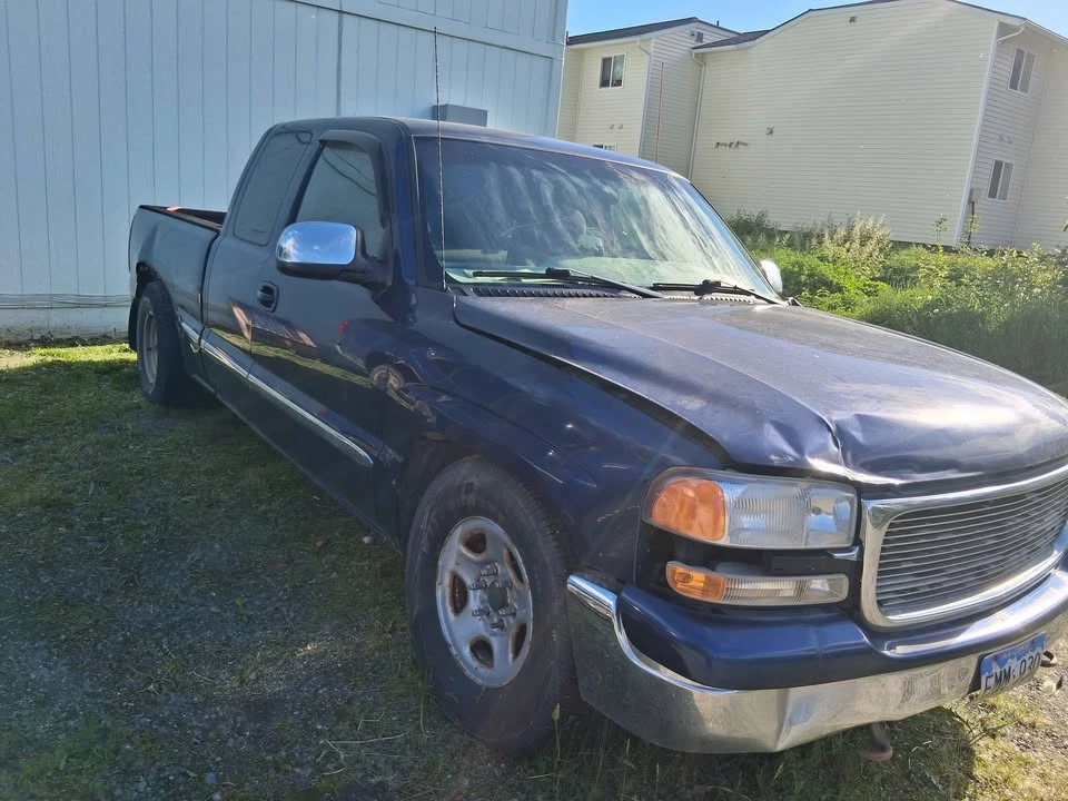 2001 GMC Sierra 1st Gen - Image 2 of 3
