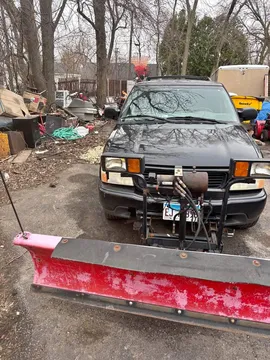 2001 GMC Jimmy Manuel with Plow