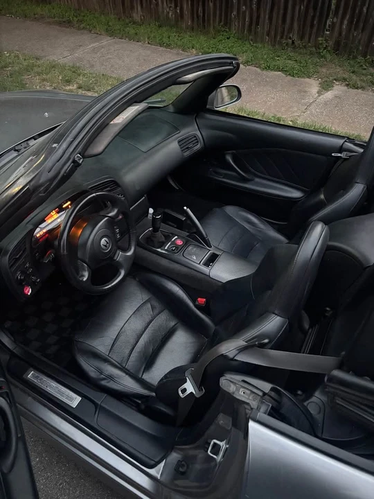 2001 Honda AP1 S2000 - Image 8 of 10