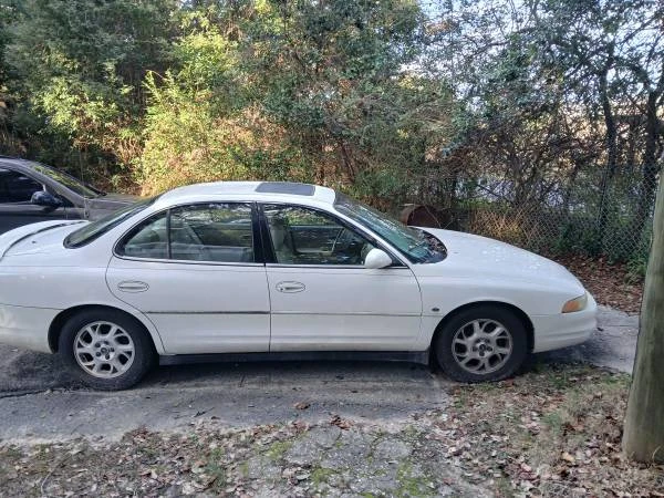 2001 Oldsmobile - Image 3 of 3