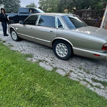 2001 Jaguar XJ8